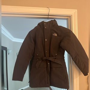 NorthFace Parka 550 youth 10/12, detachable hood Dark Grey & Bright Pink inside